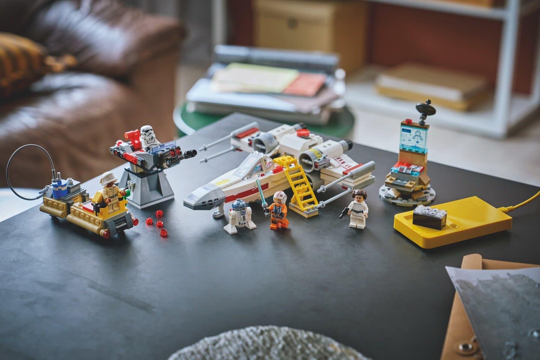 Luke’s Red Five X-wing är en av tre lanseringsset för
