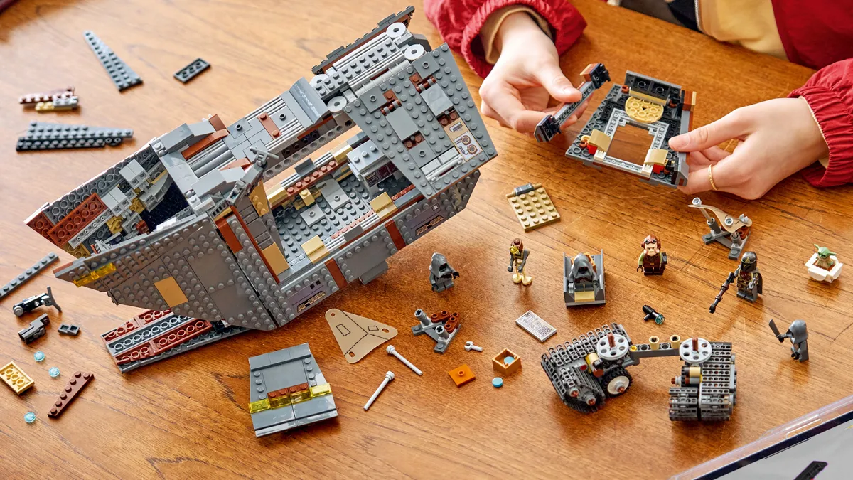 Offworld Sandcrawler™ and Mudhorn